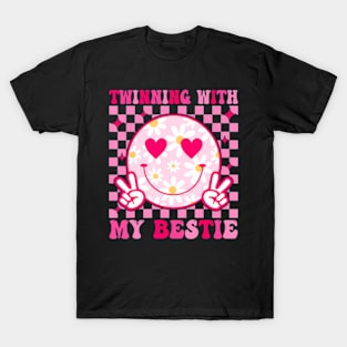 Twinning With My Bestie Matching Best Friend BFF Twins Day T-Shirt